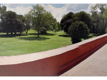 Casa en venta - 4 Dormitorios 4 Baños - 120.000Mts2 - Luján