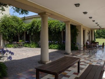 Amplio terreno en Santa María Polo Club