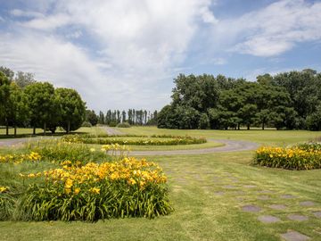 Amplio terreno en Santa María Polo Club