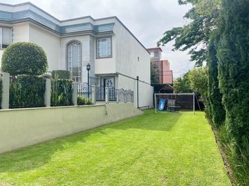 CASA EN  INTERLOMAS EN CERRADA CON SEGURIDAD