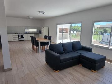 Casa en venta en Pilar del Este, San Ramon