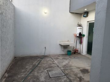 CASA RUBEN NAVARRO FRAC. PARAISO AZUL, ZAMORA MICHOACAN