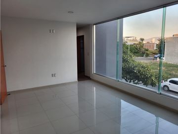CASA RUBEN NAVARRO FRAC. PARAISO AZUL, ZAMORA MICHOACAN