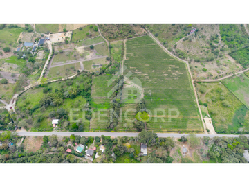 Macrolote en Olón, Santa Elena