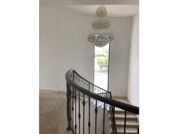 VENTA DE CASA EN COSTA DEL ESTE - PH PASEO DEL PARQUE