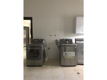 VENTA DE CASA EN COSTA DEL ESTE - PH PASEO DEL PARQUE