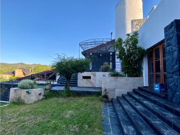 Venta - Casa de Categoria - Costa Azul, Villa Carlos Paz