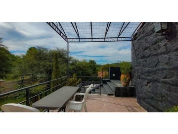 Venta - Casa de Categoria - Costa Azul, Villa Carlos Paz
