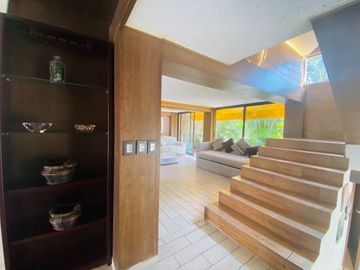 Casa Sola en Pedregal de las Fuentes Jiutepec - CAEN-1089-Cs