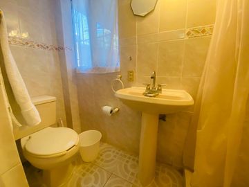 Casa Sola en Pedregal de las Fuentes Jiutepec - CAEN-1089-Cs
