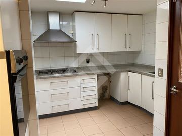 Casa en Venta en Entre Helsby y Onofre Jarpa