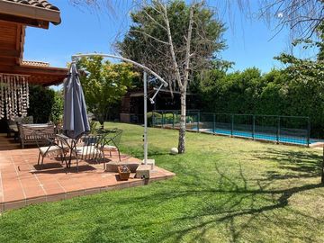 Casa en Venta en Adobes de Nogales, Machalí
