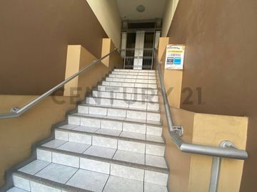 Venta Departamento Remodelado en Edificio Recife, Salinas VerV