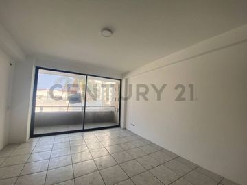 Venta Departamento Remodelado en Edificio Recife, Salinas VerV