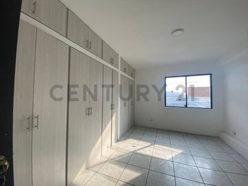 Venta Departamento Remodelado en Edificio Recife, Salinas VerV