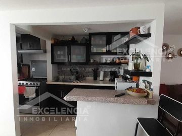 CASA DE 2 PISOS ESTILO RUSTICO MODERNO EN FRACC. ARKO SAN PEDRO