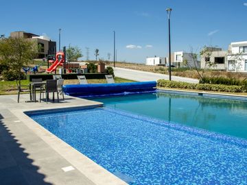 CASA CON ROOF GARDEN EN COTO DUBLIN CAPITAL SUR