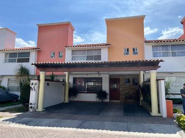 Casa en Venta en Bosques de San Juan, SJR, Querétaro.