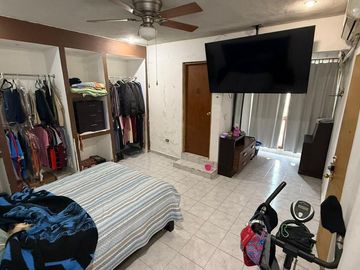 CASA EN VENTA EN COL. ALTAVISTA EN MONTERREY