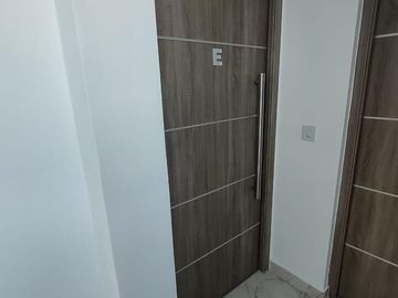 DEPARTAMENTO MONOAMBIENTE  VENTA EN URIARTE  383 4°E (REMEDIOS DE ESCALADA)
