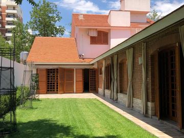 Casa en  Venta en Quinta Sección - Capital - Mendoza