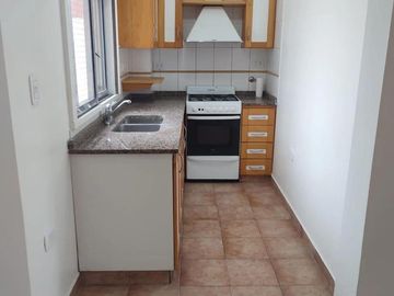 Departamento en venta - 3 Dormitorios 2 Baños - Cochera - 115Mts2 - Lanús Oeste