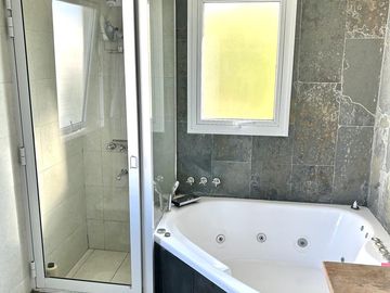 Casa en venta en Dalvian, Mendoza