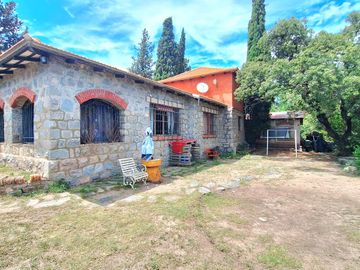 Los Cocos Chalet emblematico a mts de Grierson
