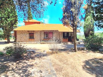 Los Cocos Chalet emblematico a mts de Grierson