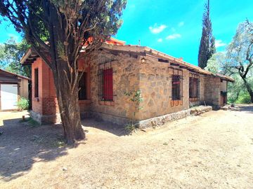 Los Cocos Chalet emblematico a mts de Grierson