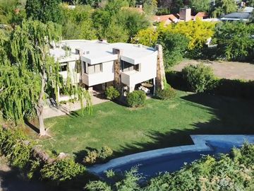 Casa en venta en Chacras de Coria