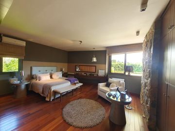 Casa en venta en Chacras de Coria