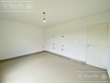 Casa en venta 4 ambientes  barrio cerrado  Barrancas de Iraola. Hudson. Berazategui. Apto credito!