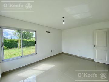 Casa en venta 4 ambientes  barrio cerrado  Barrancas de Iraola. Hudson. Berazategui. Apto credito!