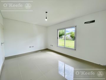 Casa en venta 4 ambientes  barrio cerrado  Barrancas de Iraola. Hudson. Berazategui. Apto credito!