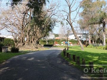Casa en venta 4 ambientes  barrio cerrado  Barrancas de Iraola. Hudson. Berazategui. Apto credito!