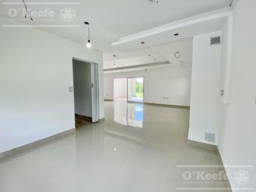 Casa en venta 4 ambientes  barrio cerrado  Barrancas de Iraola. Hudson. Berazategui. Apto credito!