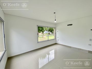 Casa en venta 4 ambientes  barrio cerrado  Barrancas de Iraola. Hudson. Berazategui. Apto credito!