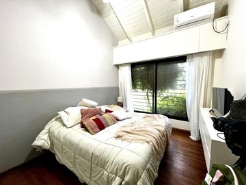 Venta Casa 4 dormitorios con pileta en Rosario -  Hostal del Sol