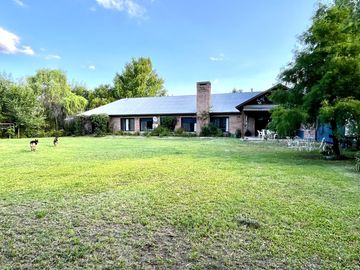 Venta Casa 4 dormitorios con pileta en Rosario -  Hostal del Sol