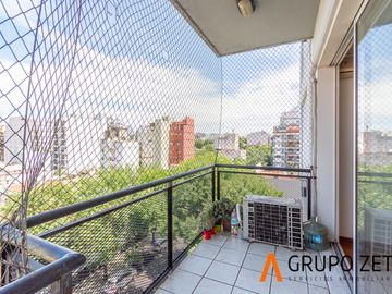 Departamento 3 ambientes en torre con Cochera y baulera