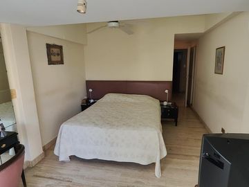 Departamento en venta, 3 ambientes c/ dependencia. Balcón aterrazado. A mts de Subte B. Acevedo al 300. Villa Crespo