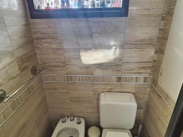 Departamento en venta, 3 ambientes c/ dependencia. Balcón aterrazado. A mts de Subte B. Acevedo al 300. Villa Crespo