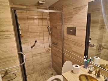 Departamento en venta, 3 ambientes c/ dependencia. Balcón aterrazado. A mts de Subte B. Acevedo al 300. Villa Crespo