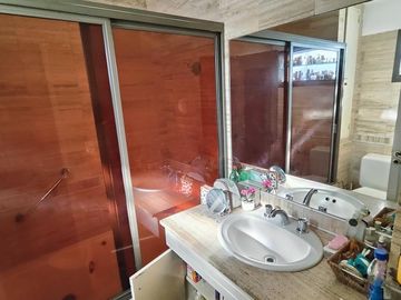 Departamento en venta, 3 ambientes c/ dependencia. Balcón aterrazado. A mts de Subte B. Acevedo al 300. Villa Crespo