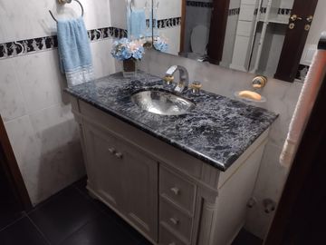 Chalet de categoría, Barrio Golf, a 4 cuadras del centro. La Cumbre Córdoba