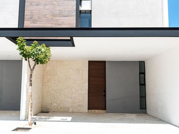 Town House en Santa Gertrudis Copó, 2 recámaras a 5 min de City Center