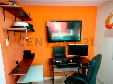 LINDA CASA EN VENTA DE 3 PISOS EN CONDOMINIO CERRADO EN CHORRILLOS