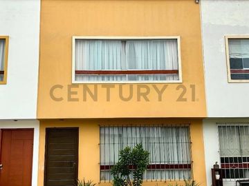 LINDA CASA EN VENTA DE 3 PISOS EN CONDOMINIO CERRADO EN CHORRILLOS