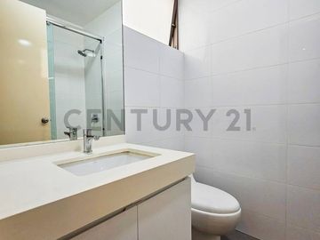 265m²  en el Exclusivo Condominio NUEVO RANCHO DE MIRAFLORES
